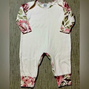 Tesa Babe floral sleeved one piece